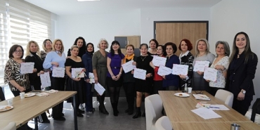 cankayada-kadinin-insan-haklari-egitimi-programi-tamamlandi-UlbALjmx.jpg