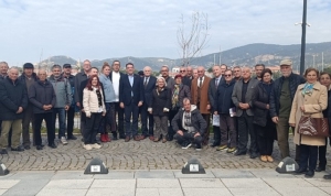 chpli-yanki-bagcioglu-focada-emekli-askerlerle-bulustu-VxWyOymY.jpg