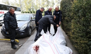otobusle-gonderilen-bir-bucuk-ton-cigere-el-kondu-AOGyIFRa.jpg
