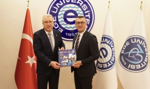 tuseb-baskani-prof-dr-umit-kervan-ege-universitesine-konuk-oldu-P8p1chhp.jpg
