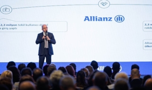 allianz-turkiye-acenteleriyle-bolge-bulusmalarinda-bir-araya-geldi-zsQMWr51.jpg