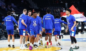 anadolu-efes-spor-kulubu-yanindayiz-dernegi-is-birligiyle-8-mart-dunya-kadinlar-gununde-bir-JzAqDRTb.jpg