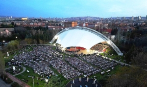 ankara-universitesinde-8-bin-ogrenci-iftar-sofrasinda-bulustu-1gy5G32b.jpg