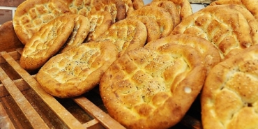 askida-pide-dayanismasi-ramazan-bereketini-cogaltiyor-pe4MsrKP.jpg