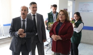 baskan-gencaydan-saglik-calisanlarina-jest-1TCBy6c6.jpg