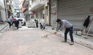 bayraklida-yol-yenileme-ve-ust-gecit-calismalari-suruyor-dhqQwACC.jpg