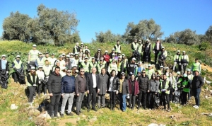 birgi-deresi-ogrenciler-tarafindan-temizlendi-EP7JO4Db.jpg