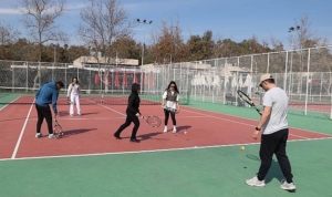 buyuksehir-belediyesinden-ucretsiz-tenis-egitimi-pjdT3ESu.jpg