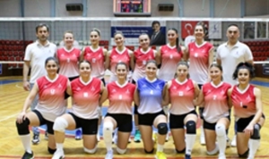 celal-atik-spor-salonunda-parke-isiniyor-L42tXOzd.jpg
