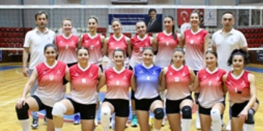 celal-atik-spor-salonunda-parke-isiniyor-L42tXOzd.jpg