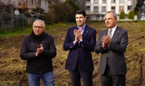 denizkoskler-kapali-pazar-alani-ve-otoparkina-kavusuyor-d6bciUFc.jpg