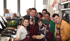 down-sendromlu-bireyler-bir-gunlugune-kafe-isletti-jCeEY7O7.jpg