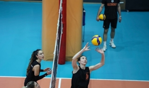 eczacibasi-dynavit-dev-derbiye-ev-sahipligi-yapacak-tYxxN49m.jpg