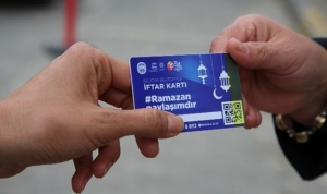 efes-selcukta-ramazan-dayanismasi-iftar-kart-ile-basladi-h2HPBxC7.jpg