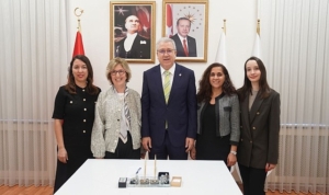 ege-universitesinden-kronik-yaralarin-iyilesmesine-yonelik-yenilikci-proje-YEKa3ecG.jpg