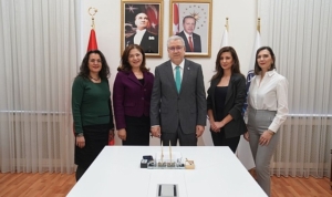 egeli-bilim-ekibinden-geri-donusturulmus-pamuk-icerikli-kumaslarin-performanslarinin-iyilestirilmesi-projesi-Ve2p4Q3H.jpg