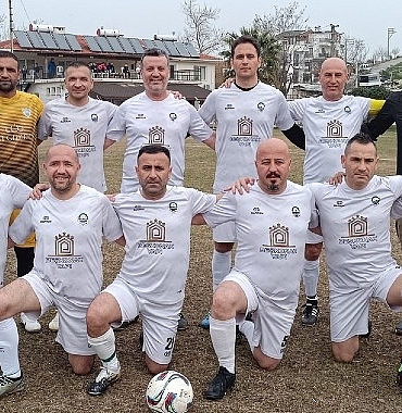 foca-belediye-masterler-1-akhisarspor-masterler-0-H915ddZ2.jpg