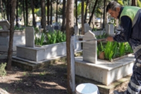 izmirde-bayram-oncesi-mezarliklara-ozel-bakim-mIcNesqu.jpg