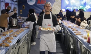 koca-bir-sehri-bir-araya-getiren-sofradayiz-kJDfBrQl.jpg