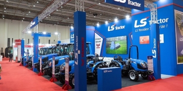 ls-traktor-agroexpo-20-uluslararasi-tarim-ve-hayvancilik-fuarinda-ciftcilerden-buyuk-ilgi-gordu-CLrA2W1T.jpg