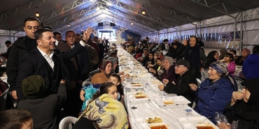 nevsehir-belediyesi-iftar-cadiri-binlerce-kisiyi-agirliyor-EQ8uUdMt.jpg