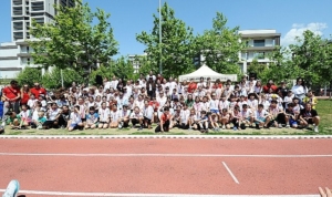 atletizm-pistinde-bayram-coskusu-NEBC1sGA.jpg