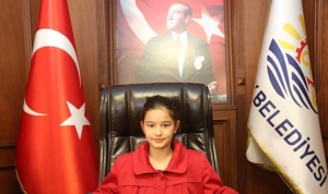 baskan-sezer-koltugunu-asli-ciraka-devretti-SKV43Kpe.jpg