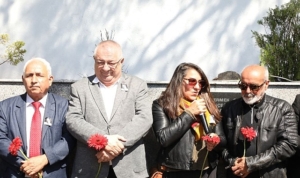 buyuk-ozan-ali-ekber-cicek-vefatinin-19-yilinda-edremitte-anildi-hSLfiB4I.jpg