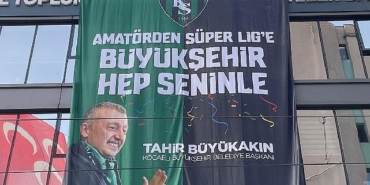 buyuksehir-kenti-yesil-siyah-bayraklarla-donatti-Hnw5VEiE.jpg