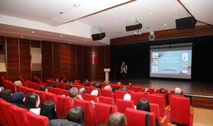 ceren-guner-moghaddam-ogretimde-hik-yelestirmenin-sirlarini-inegolde-anlatti-k4fw87ON.jpg
