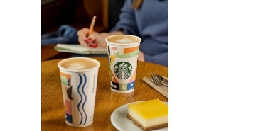 cup-design-yarismasinin-birincisi-mavisu-demiragin-tasarimi-ikonik-starbucks-bardaklarinda-iw7m7Bvu.jpg