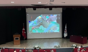ege-universitesi-pediatrik-toroskopi-alaninda-dunyaca-unlu-cerrahlari-agirladi-T4sUzIaf.jpg