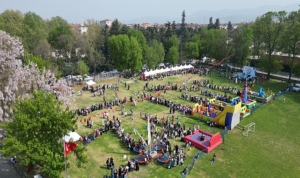 inegolde-23-nisan-bir-baska-guzel-ntquf9vU.jpg