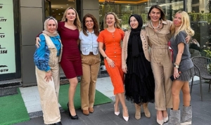 nil-tellioglu-beylikduzu-subesinden-unlu-isimleri-bulusturan-etkinlik-PYFQyZMb.jpg