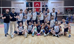 osmangazi-belediyespor-erkekler-voleybol-2-ligine-yukseldi-21HckH3F.jpg