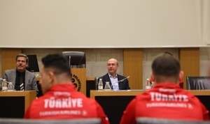 ozel-sporcular-futsal-milli-takimi-ziyaret-b9dzIZYp.jpg