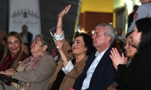 turkan-soraya-osmangazide-sevgi-seli-I2ZQGElE.jpg