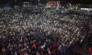 uluslararasi-manisa-mesir-macunu-festivalinde-kenan-dogulu-coskusu-e1KNramL.jpg