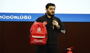 uzmandan-uyari-deprem-gelmeden-evinizde-tatbikat-yapin-uJxGUO7C.jpg