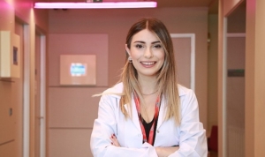 bebekle-kurulan-bag-bebegin-dunyasini-sekillendiriyor-YBSqIM89.jpg