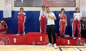 belediye-kick-boks-sporcularindan-buyuk-basari-17MXd7hA.jpg