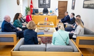 birlesik-krallik-buyukelcisinden-baskan-tugaya-ziyaret-GyetwO9X.jpg