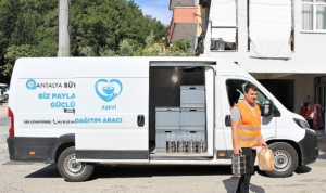 buyuksehir-belediyesi-manavgat-asevi-ihtiyac-sahiplerinin-yaninda-olmaya-devam-ediyor-lNrSYCGq.jpg