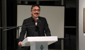 cankayada-cihat-aral-sergisi-pencereden-gelen-soguk-maviydi-bqhgmZUF.jpg