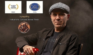 ozgur-aydinin-sympathy-albumune-global-music-awardstan-odul-UHzX2vqe.jpg
