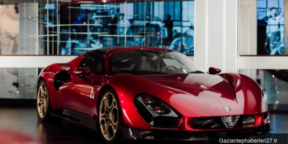 efsanevi-33-stradale-aresedeki-alfa-romeo-muzesine-geri-donuyor-m8CZtWKj.jpg